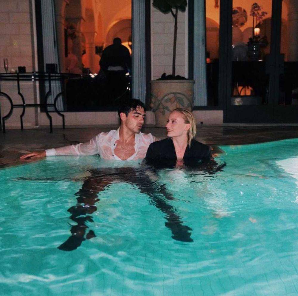 Joe Jonas dan Sophie Turner (instagram.com/sophiet)