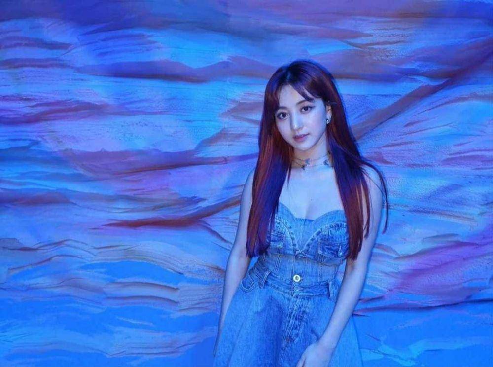 Jihyo TWICE (instagram.com/twicetagram)