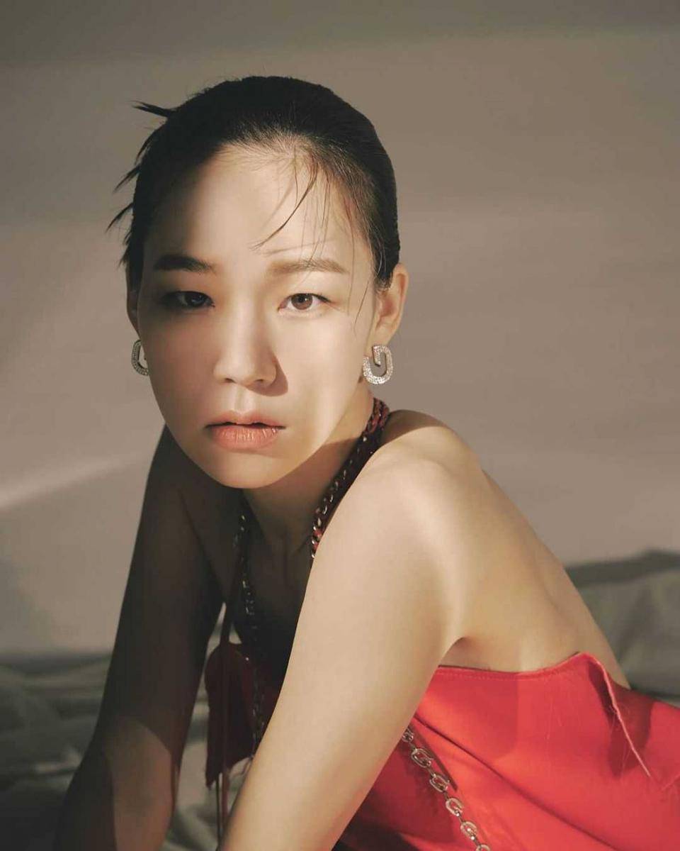 Han Ye Ri (instagram.com/hanyeri_official)