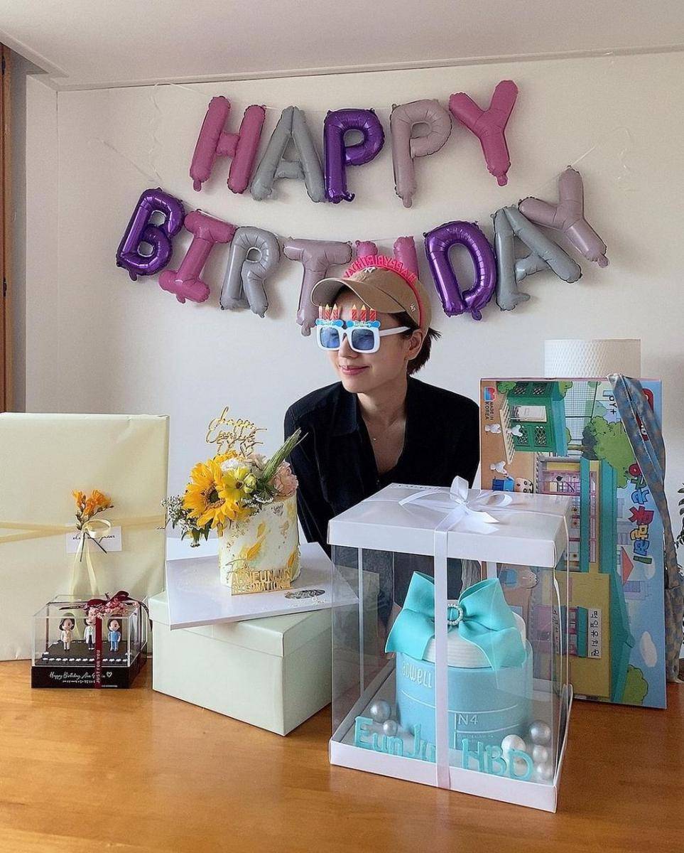 potret perayaan ultah Ahn Eun Jin (instagram.com/eunjin___a)