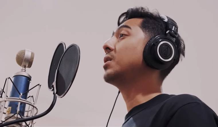 Arya Saloka cover lagu Tanpa Batas Waktu (YouTube.com/Ade Nurulianto)