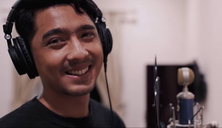 Arya Saloka cover lagu Tanpa Batas Waktu (YouTube.com/Ade Nurulianto)