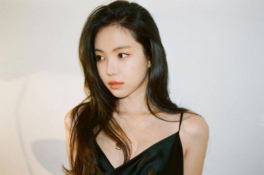 Naeun Apink (instagram.com/marcellasne_)