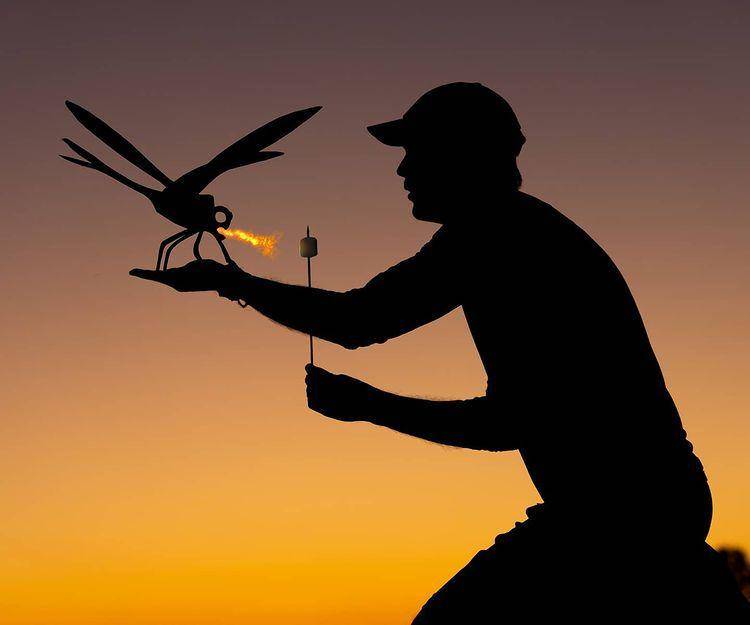 Potret siluet kreatif dari kardus (instagram.com/sunsetselfies)