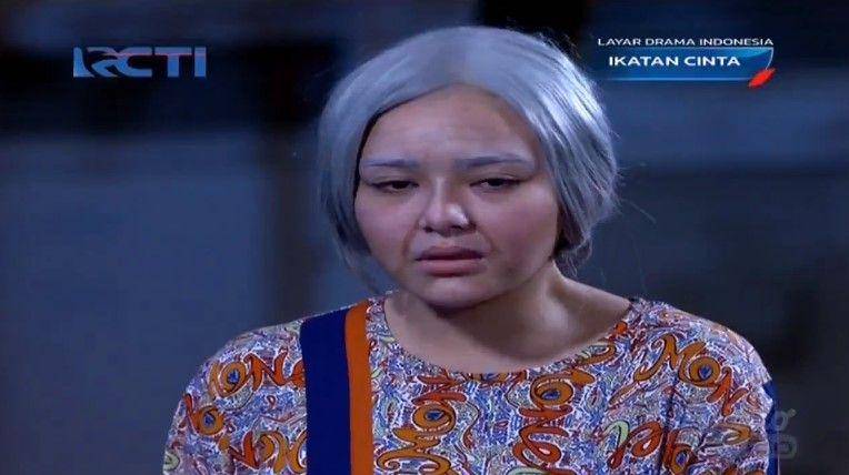 Arya Saloka dan Amanda Manopo berakting menjadi tua (dok. MNC Pictures/Ikatan Cinta via vidio.com)