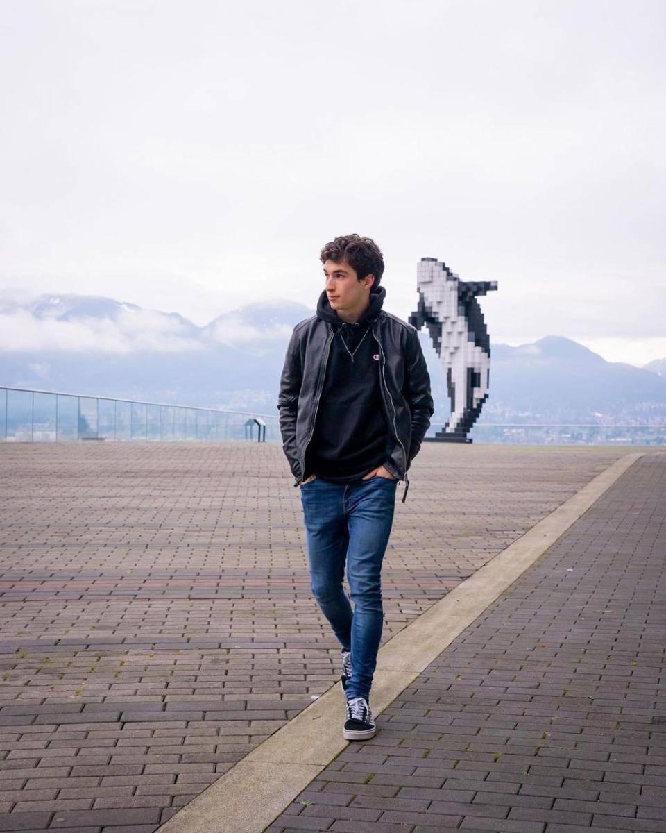 Josh Bogert  (instagram.com/joshbogert)