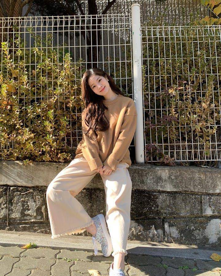 penampilan Dahyun TWICE dengan fashion khasnya (instagram.com/twicetagram)