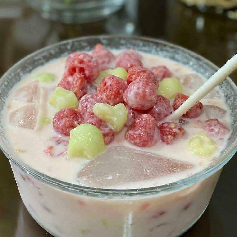 Sup buah (instagram.com/resepminumanyummy)