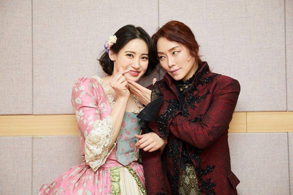 potret Cha Ji Yeon dan rekannya (dok. C-JeS Entertainment)