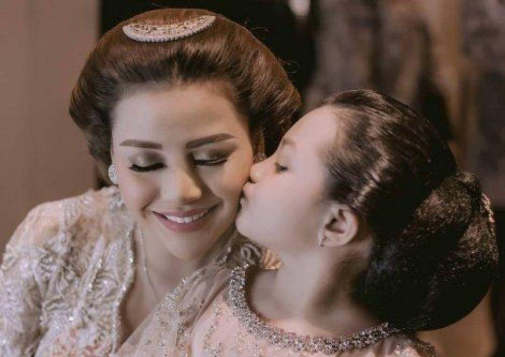 Aurel dan adik (instagram.com/thepotomoto)