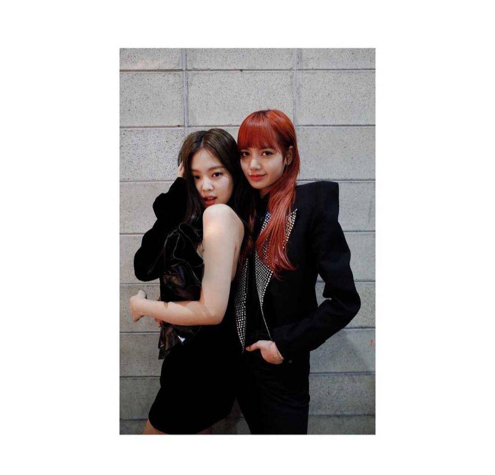 Jennie dan Lisa BLACKPINK (instagram.com/blackpinkofficial)
