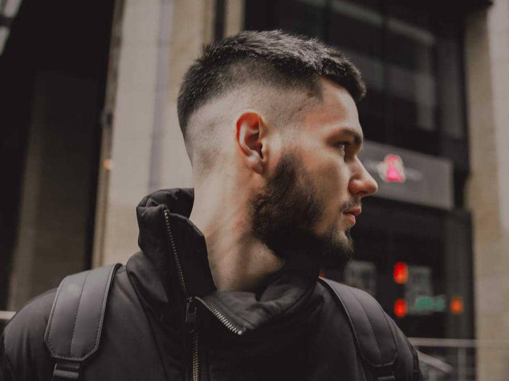 Ilustrasi lihat ke belakang(pexels.com/Vova Krasilnikov)