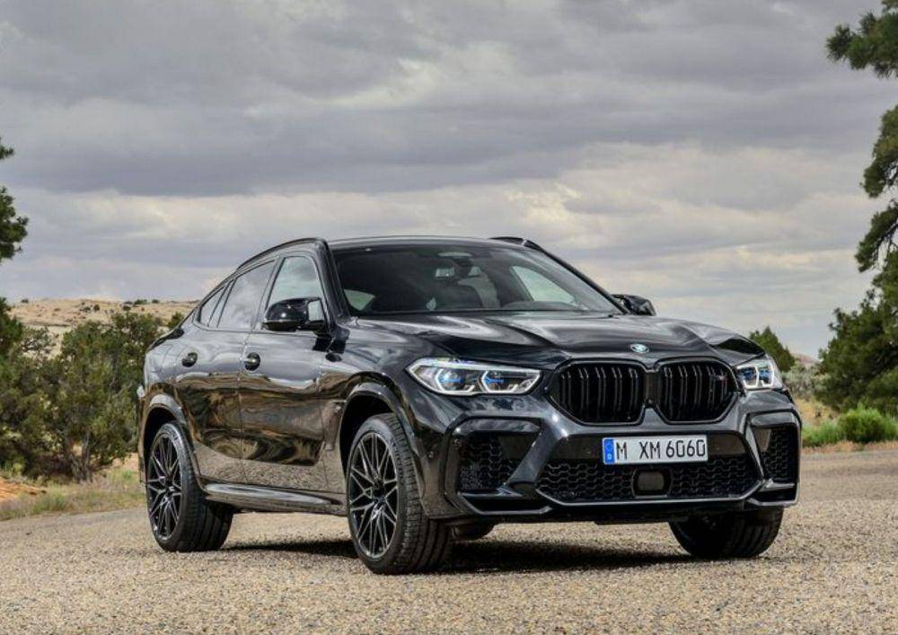 BMW X6 M, pelopor SUV Coupé di industri otomotif dunia (caranddriver.com)