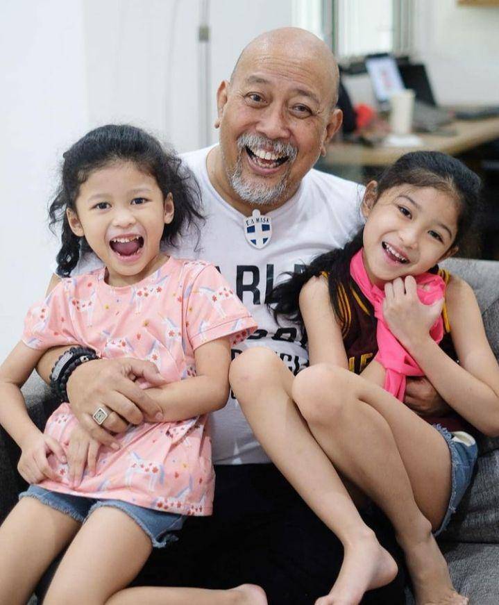 Indro Warkop dan keluarga (instagram.com/indrowarkop_asli)