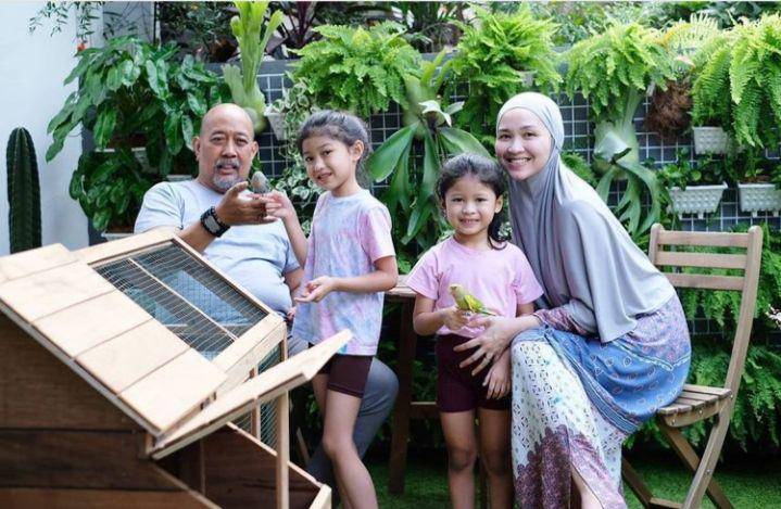 Indro Warkop dan keluarga (instagram.com/indrowarkop_asli)