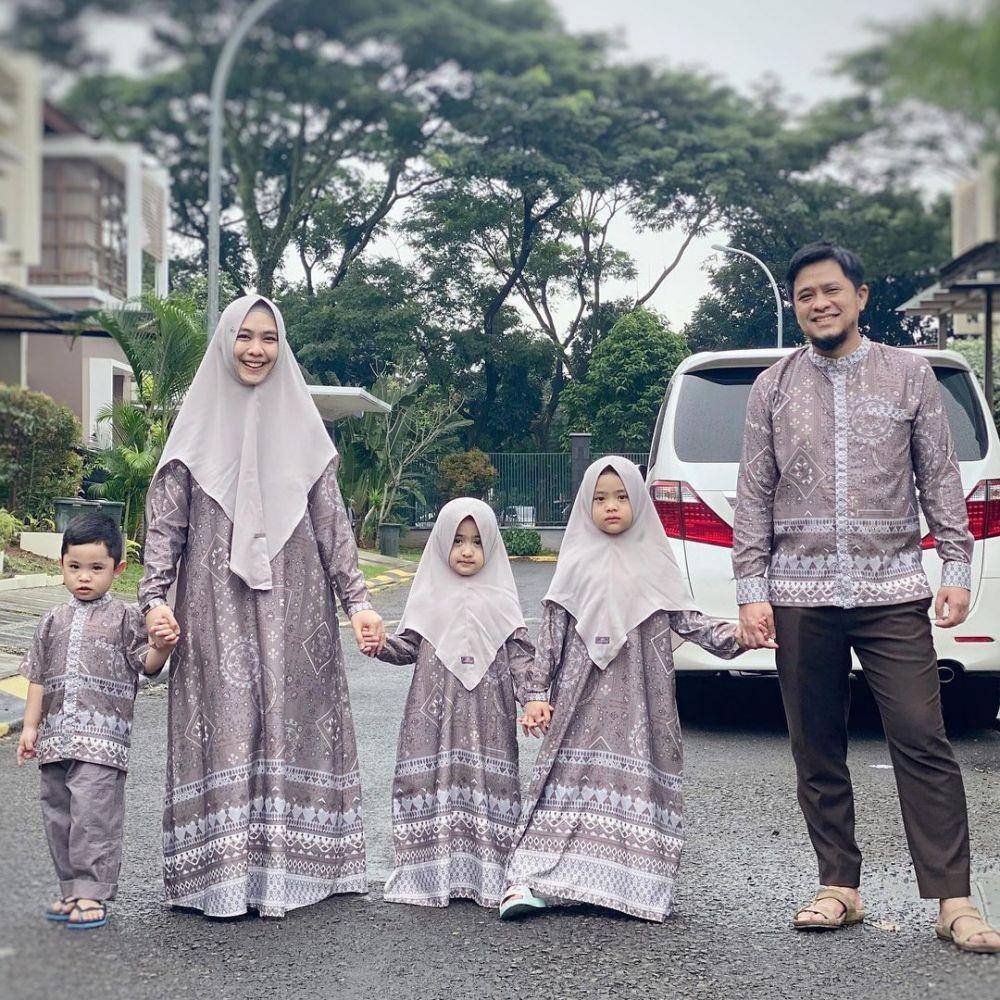 Oki Setiana Dewi (instagram.com/okisetianadewi)