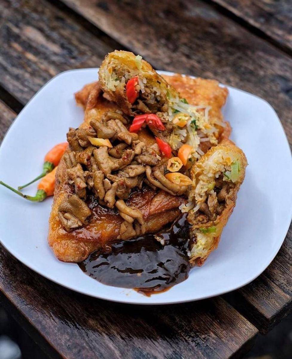 Martabak usus (instagram.com/kulinergresik)