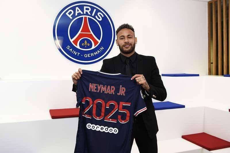 Neymar perpanjang kontrak dengan PSG hingga 2025 (sumber: https://en.psg.fr/)