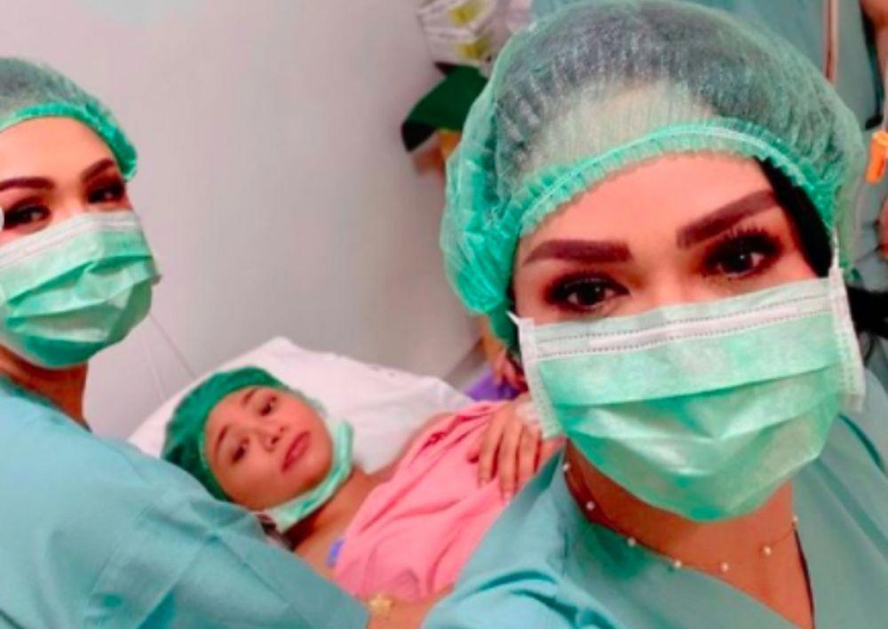 10 Sister Goals Krisdayanti dan Yuni Shara Dampingi Kartika Melahirkan