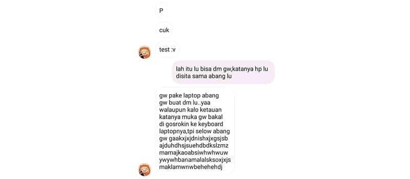 10 Momen Dapat Chat Gak Jelas Bikin Bingung, Keyboard Rusak?