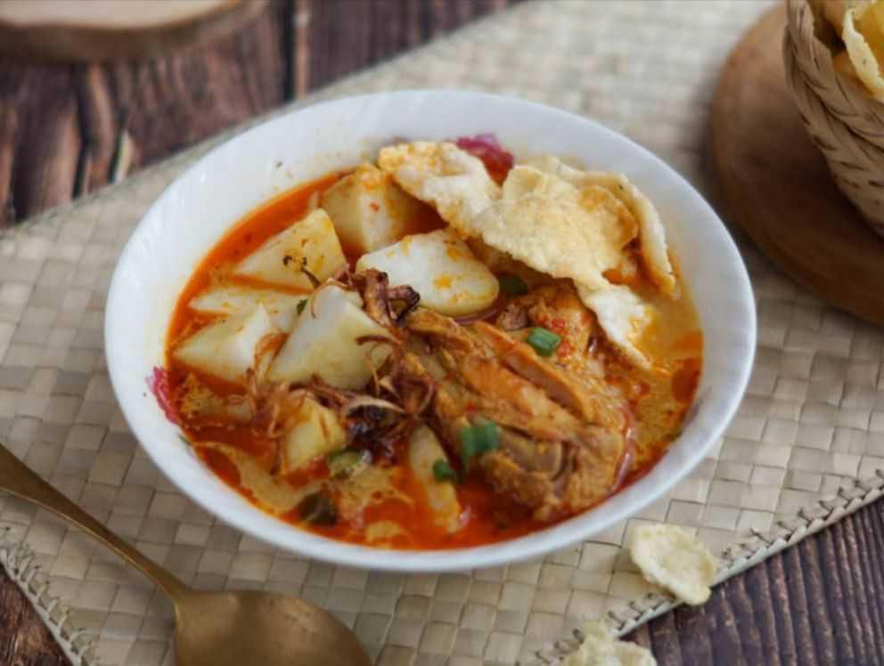 Resep Lontong Kari Ayam, Menu Khas Lebaran yang Sedap