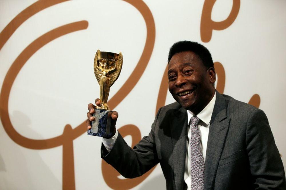 Kisah Pele Menyamar Jadi Pilot, Demi Kabur dari Nigeria!