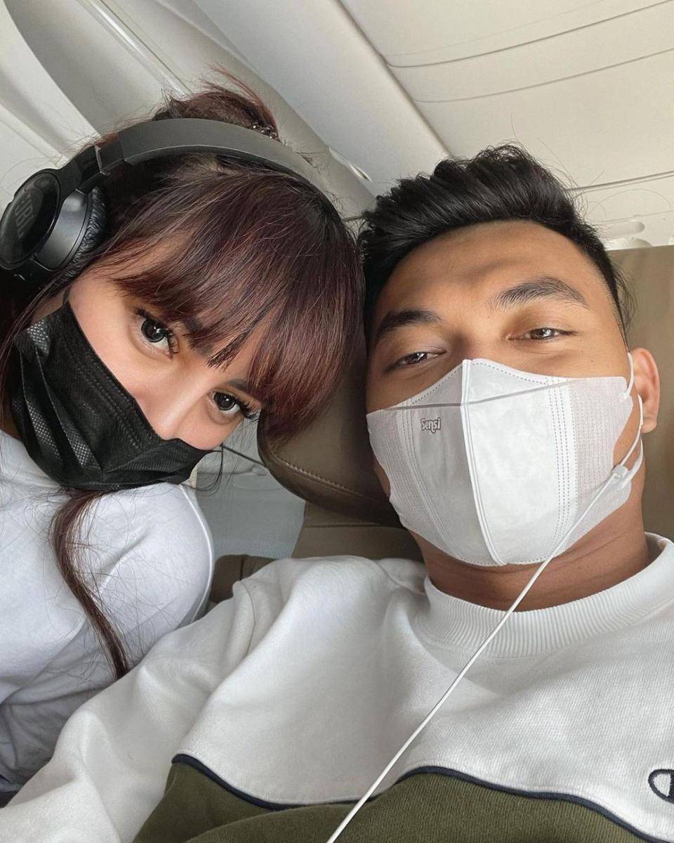 Kemesraan Alfath Fathier dan Nadia Christina (Instagram.com/_nadiachristina_)