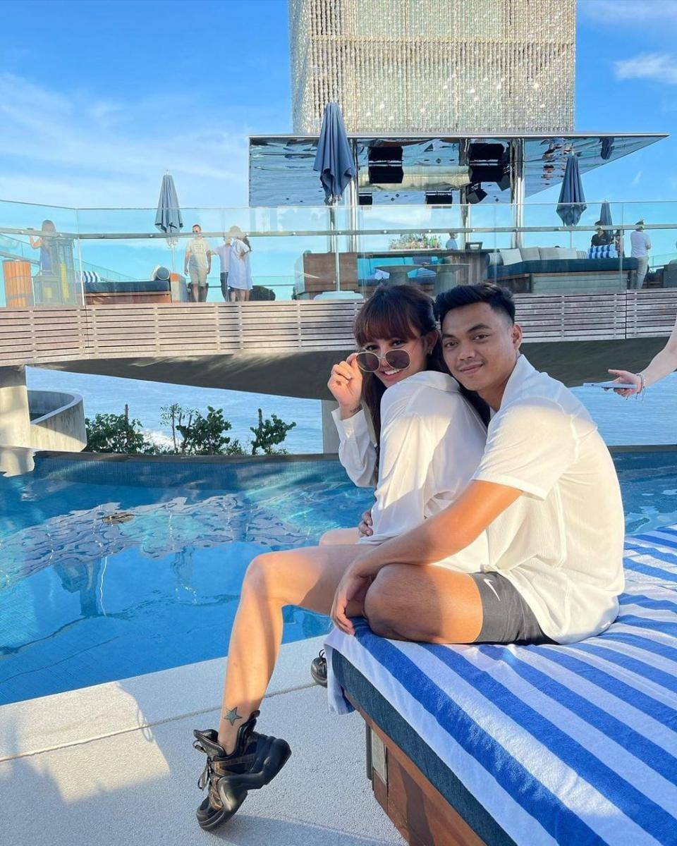 Kemesraan Alfath Fathier dan Nadia Christina (Instagram.com/_nadiachristina_)