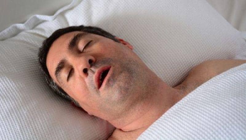 Ilustrasi tidur dengan mulut terbuka (snorelab.com)