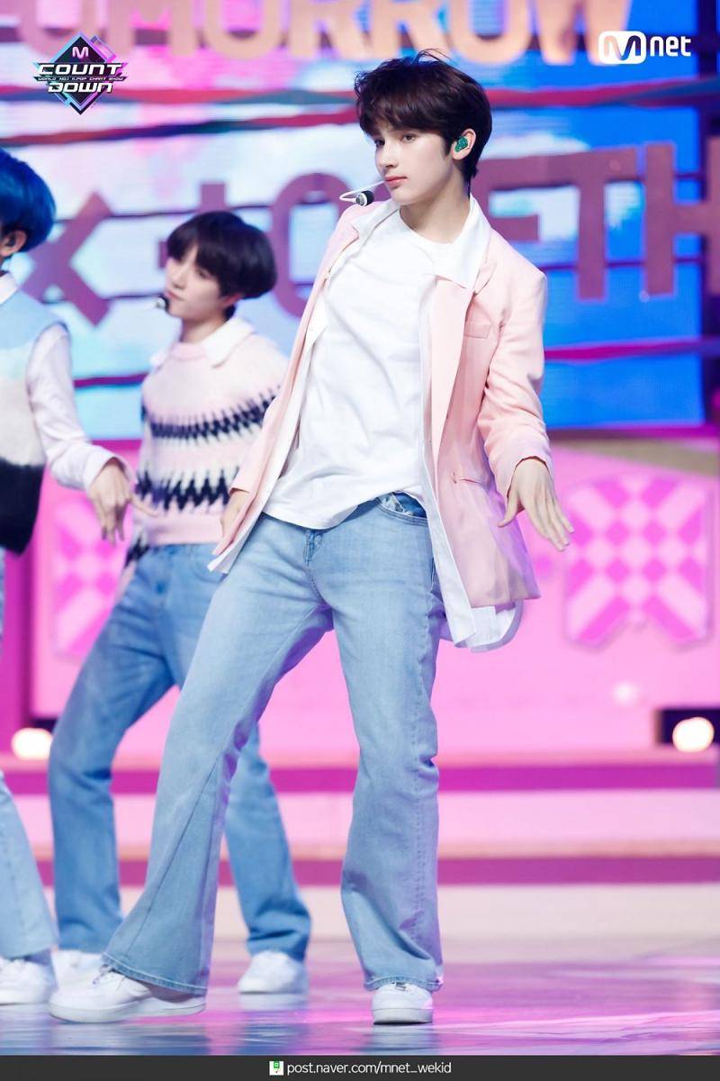 Huening Kai (post.naver.com/mnet_wekid)