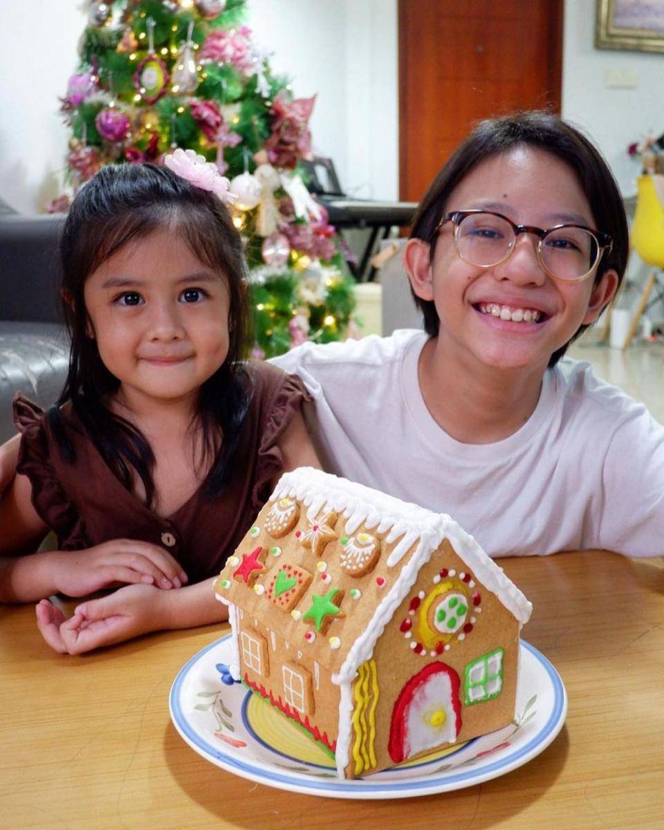 Zuriel Paris dan adik (instagram.com/joannaalexandra)
