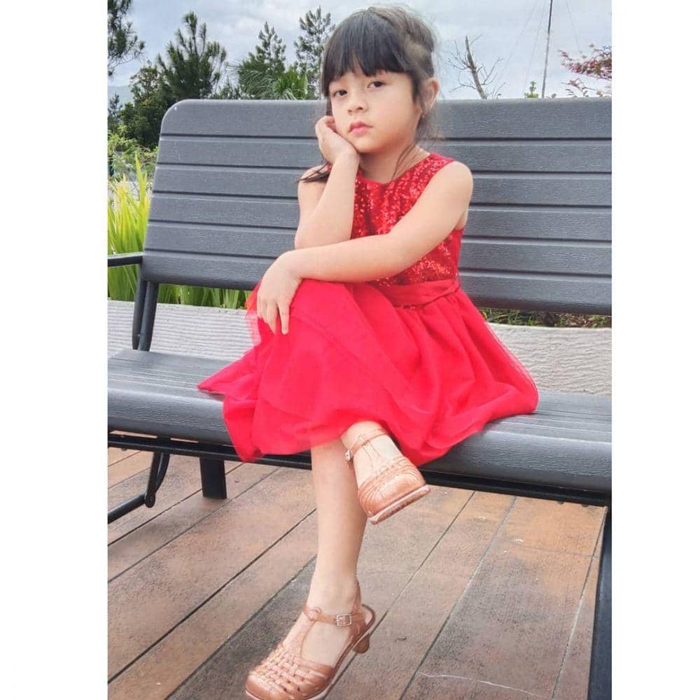 Potret Fara Shakila Simatupang, pemeran Reyna di Ikatan Cinta (instagram.com/farashakila2015)