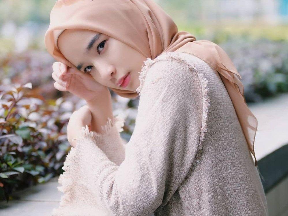 10 Potret Beby Eks JKT48 Pakai Hijab di Bulan Ramadan, Adem Maksimal