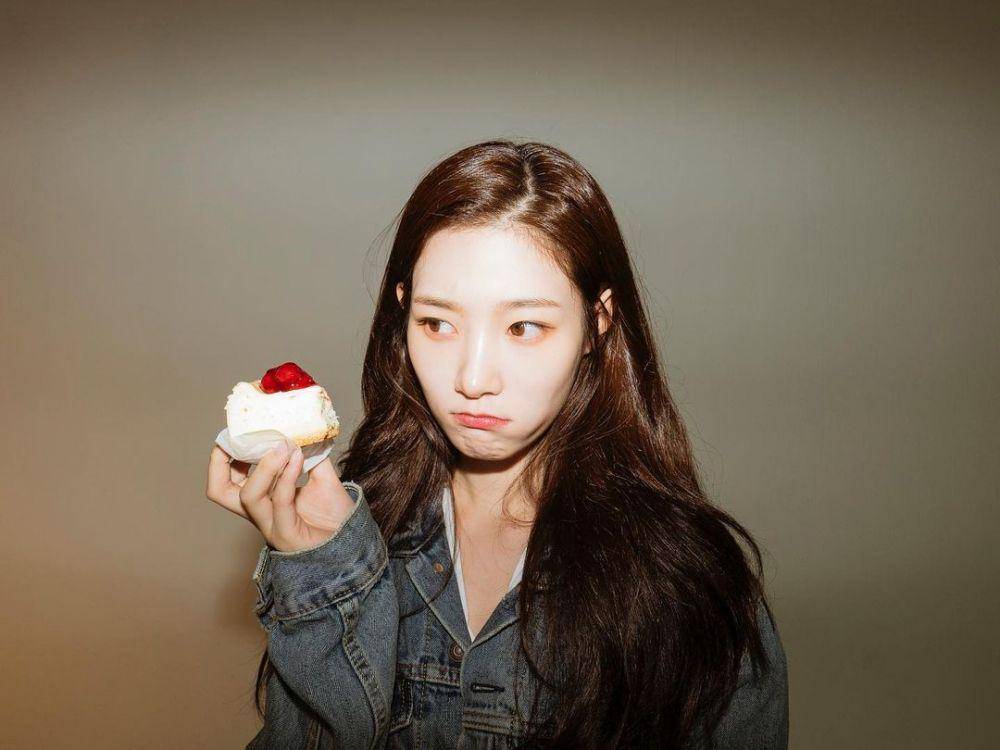 instagram.com/j_chaeyeoni