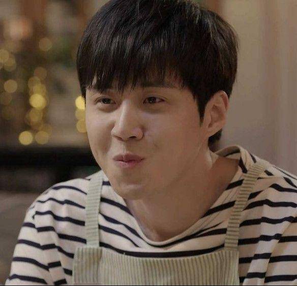 Transformasi Kim Seon Ho (instagram.com/seonho__kim)