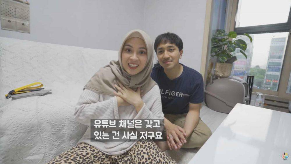 Kimbab Family buka bersama Bianca Kartika. (YouTube.com/Kimbab Family/)