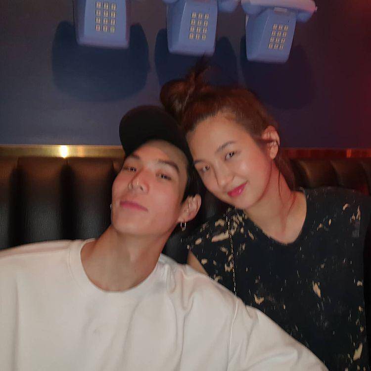 JJ dan Thanaerng foto bersama. (instagram.com/jaylerr)