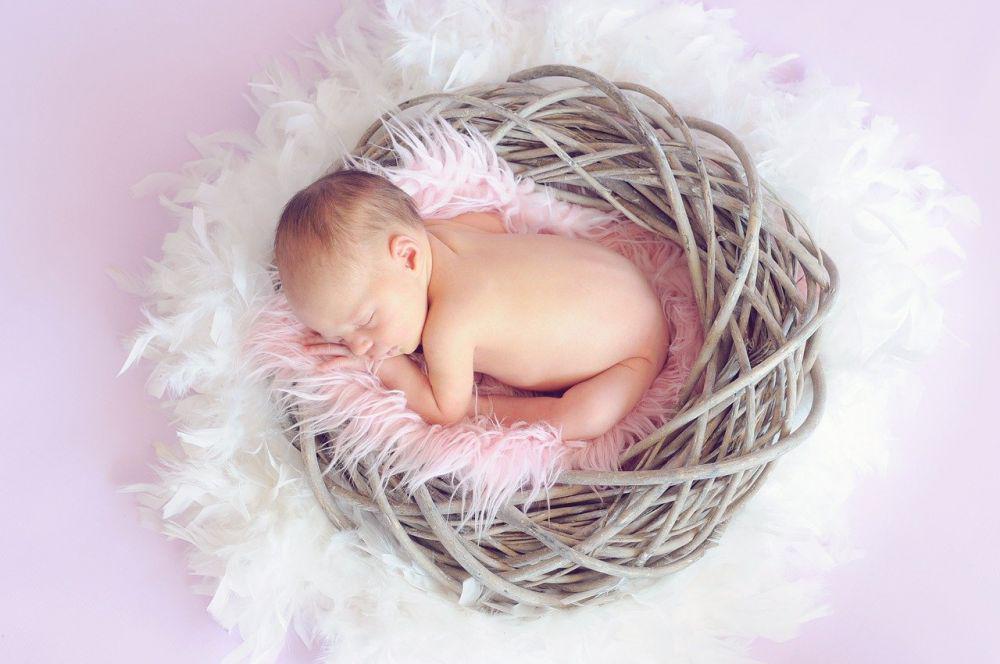 Berapa Lama Waktu Tidur yang Dibutuhkan Bayi? Ini Pedomannya!