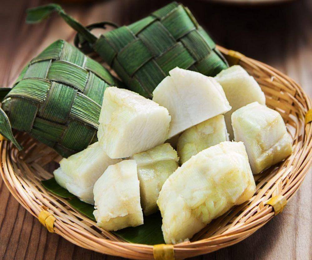 iustrasi ketupat (foodyourshouldtry.com)