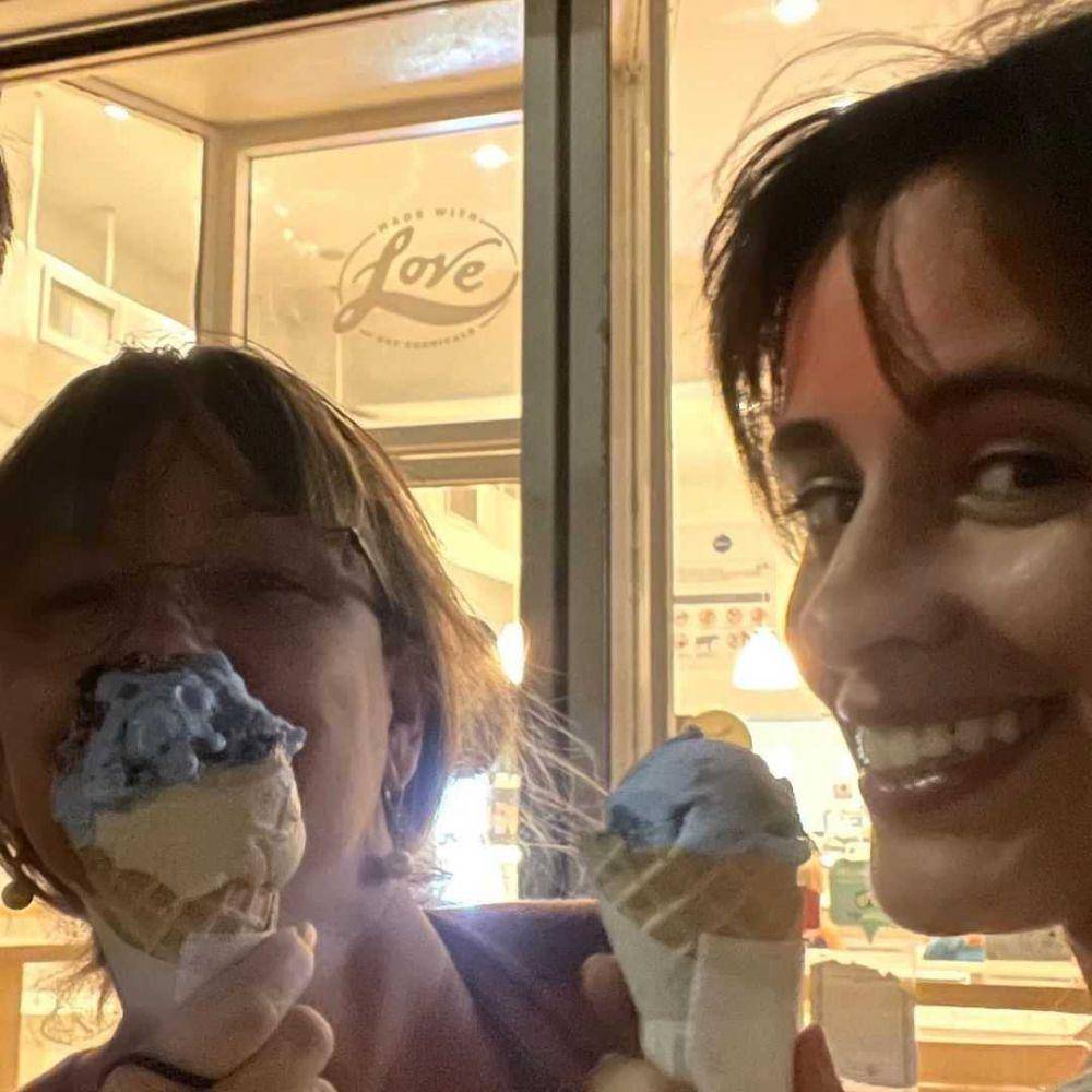 Camila Cabello dan ibu (instagram.com/camila_cabello)