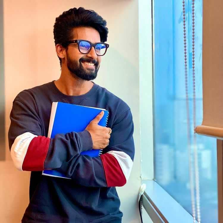 Ravi Dubey (instagram.com/ravidubey2312)