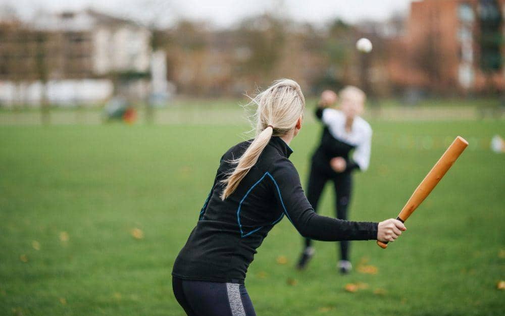 5 Teknik Dasar Permainan Rounders dan Cara Melakukannya | IDN Times