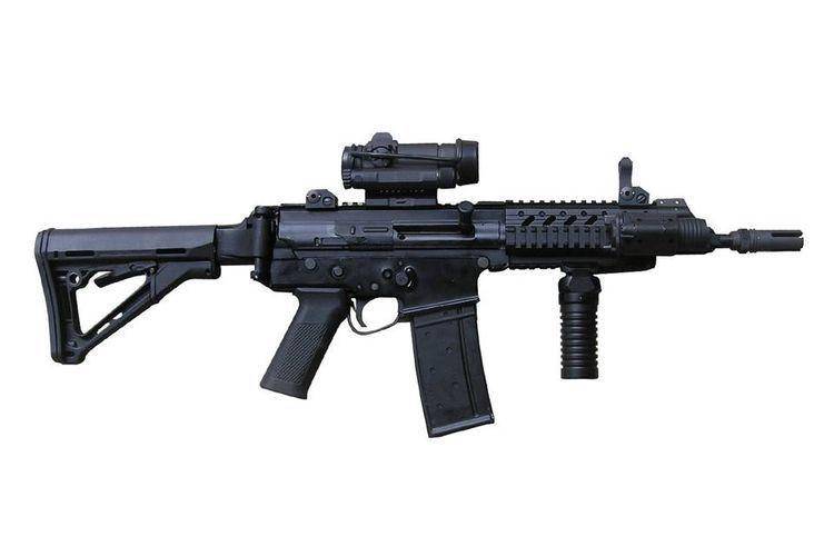 Senjata api SS2-V5 A1 buatan PT Pindad yang akan digunakan untuk program KomCad (www.pindad.com)