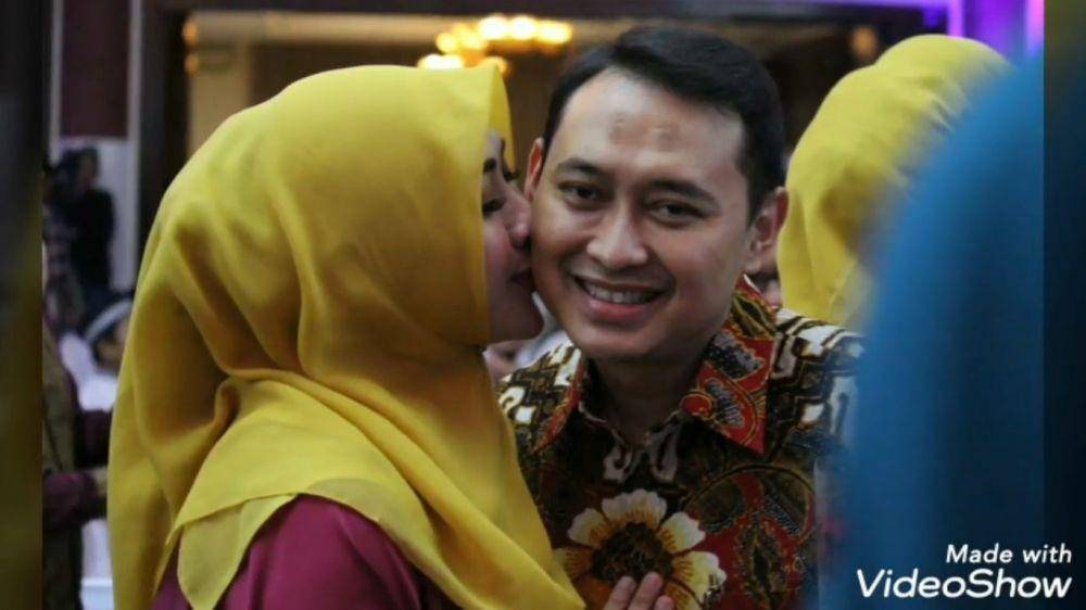 Kemesraan Bupati Nganjuk dan istri (Instagram.com/yunisophia_)