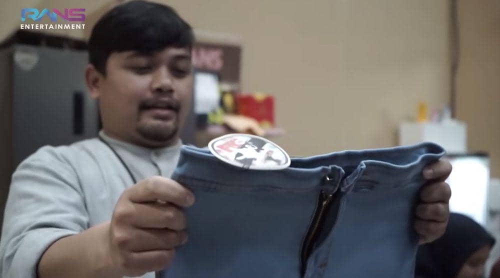 Nagita bagi hampers (Youtube.com/Rans Entertainment)