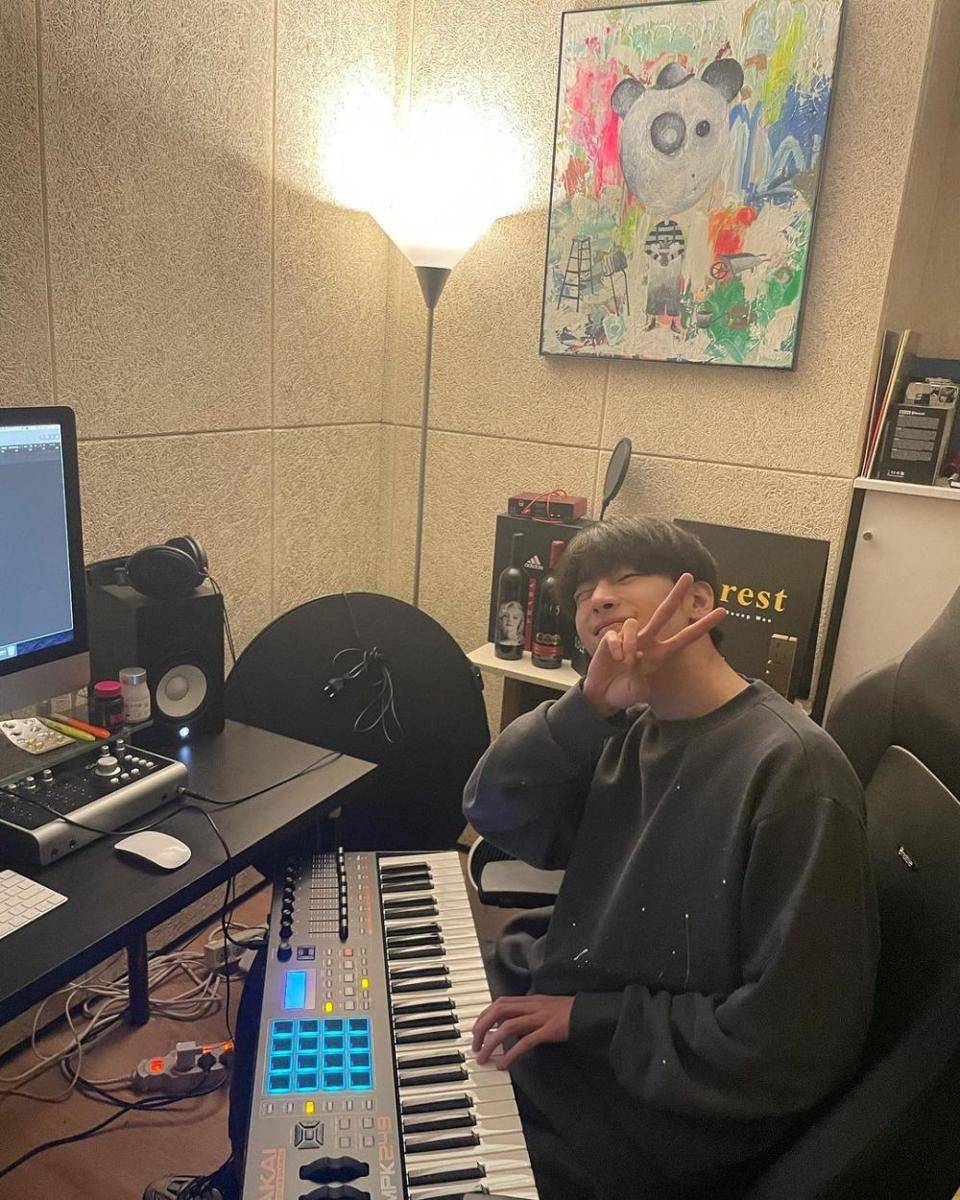 Seungwoo VICTON (instagram.com/w_o_o_y_a)