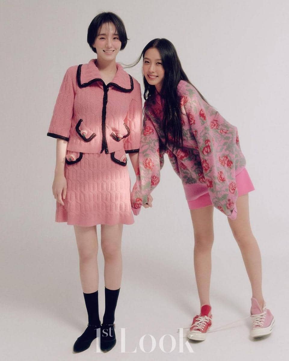 Pemotretan Go Min Si dan Park Gyu Young untuk majalah 1st Look (instagram.com/lavieenbluu)