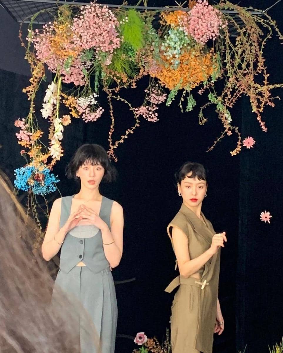 Potret di balik layar Go Min Si dan Park Gyu Young sebagai brand ambassador ternama (instagram.com/gominsi)