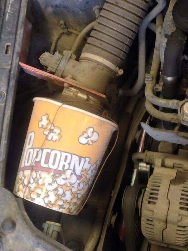 Reparasi Mobil Seadanya Kocak (imgur.com)