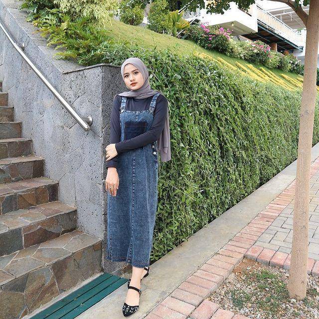 Outfit dress Ivanka Fasha (instagram.com/ivanka.fs)